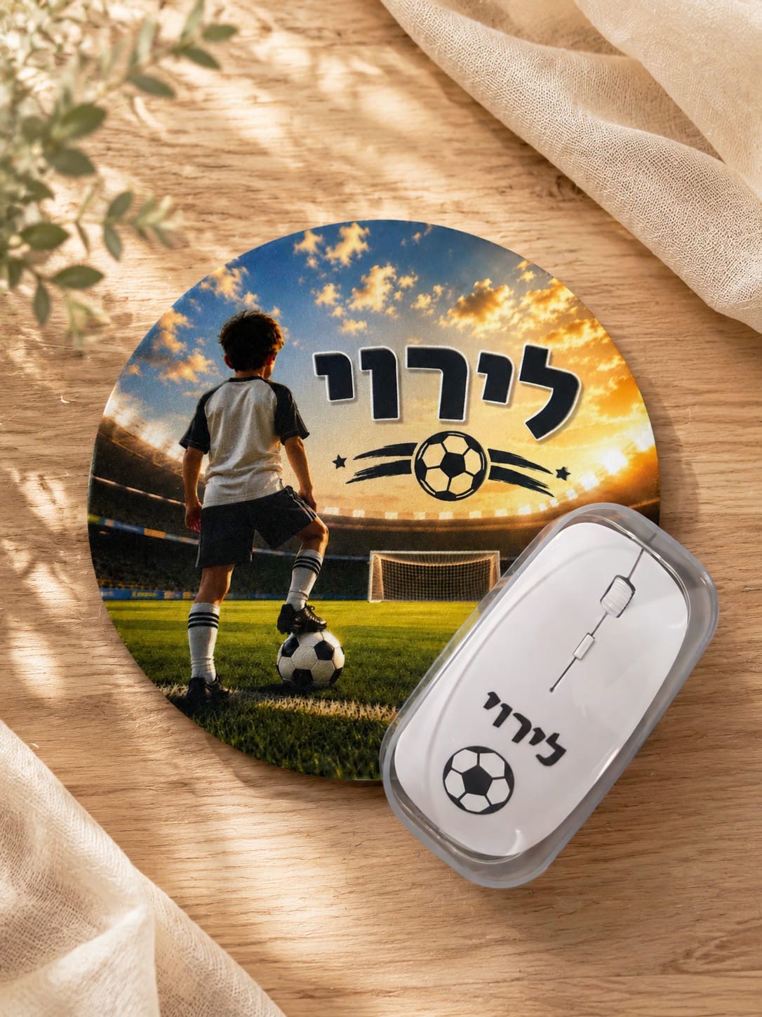 משטח עכבר ועכבר אלחוטי מעוצבים